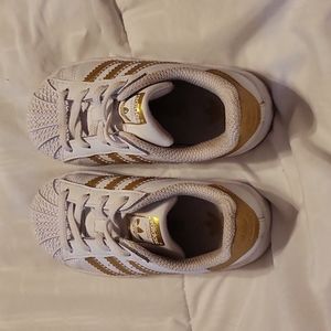 Superstar Adidas gold n white unisex sneakers 8 k